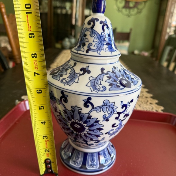 Blue and white ginger jar - Picture 4 of 8